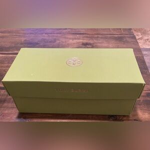 Tory Burch Green Gift Shoes empty Box 11X5.5X4”